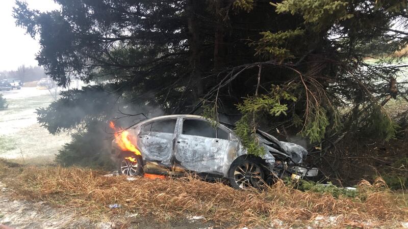 Mapleton Car Crash Driver escapes without injury moments before car burst into flames in ...