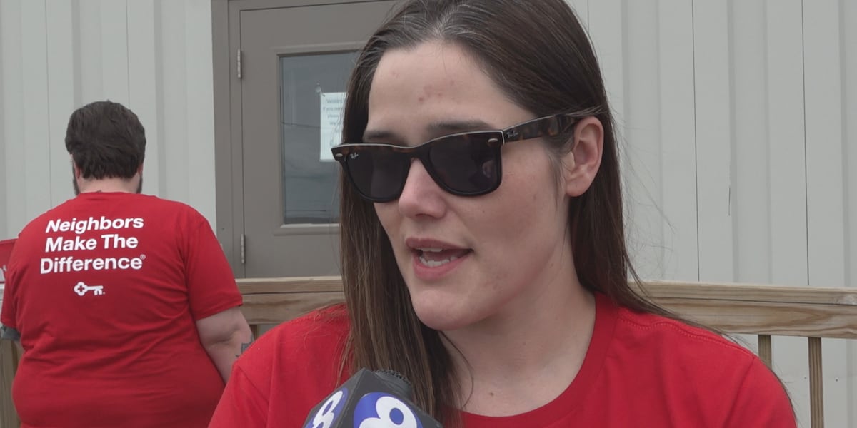 KeyBank employees volunteer across Maine for 35th annual Neighbors Make a Difference Day